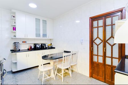 Cozinha de casa à venda com 4 quartos, 245m² em Vila Galvão, Guarulhos