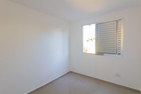 Quarto 2 de apartamento para alugar com 2 quartos, 45m² em Conjunto Habitacional Fazenda do Carmo, São Paulo