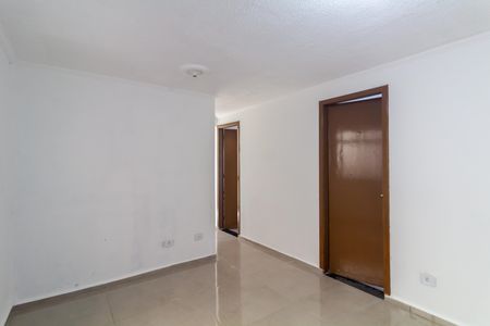 Sala de apartamento para alugar com 2 quartos, 45m² em Conjunto Habitacional Fazenda do Carmo, São Paulo