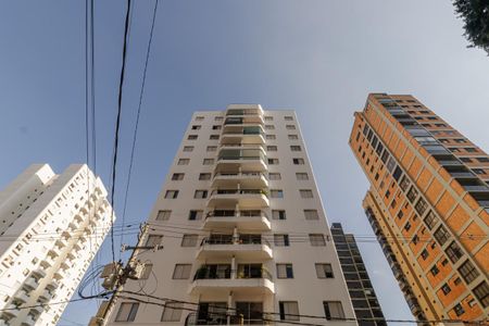Apartamento para alugar com 62m², 3 quartos e 1 vaga Apartamento para alugar com 62m², 3 quartos e 1 vagaFachada