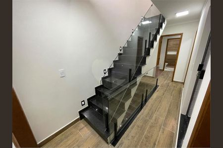Casa à venda com 3 quartos, 178m² em Vila Carrão, São Paulo