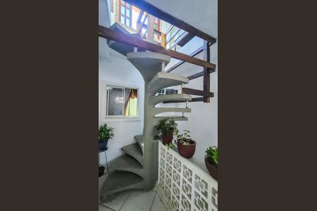 Acesso ao terraço de casa à venda com 2 quartos, 60m² em Irajá, Rio de Janeiro