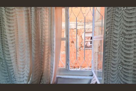 Casa à venda com 60m², 2 quartos e sem vaga Casa à venda com 60m², 2 quartos e sem vagaSala