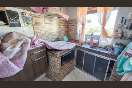 Cozinha de casa à venda com 2 quartos, 60m² em Irajá, Rio de Janeiro