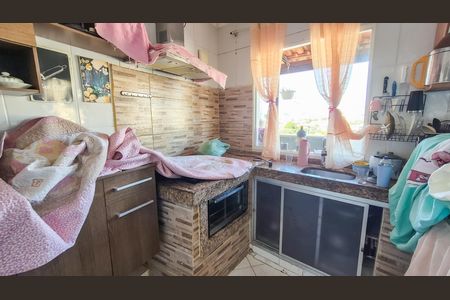 Casa à venda com 60m², 2 quartos e sem vaga Casa à venda com 60m², 2 quartos e sem vagaCozinha