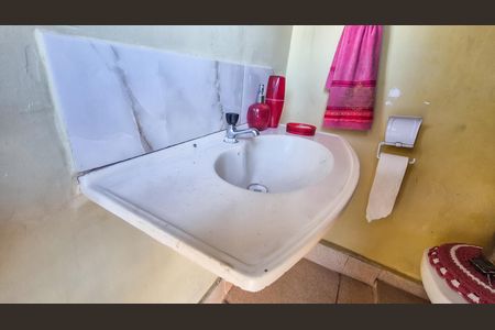 Banheiro 2 de casa à venda com 2 quartos, 60m² em Irajá, Rio de Janeiro