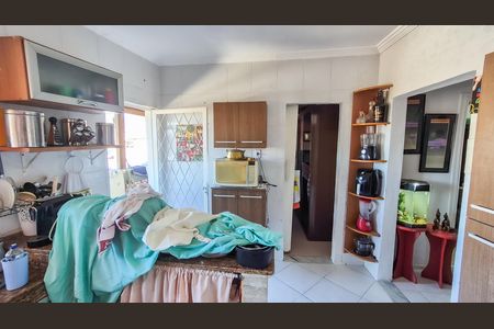 Casa à venda com 60m², 2 quartos e sem vaga Casa à venda com 60m², 2 quartos e sem vagaCozinha
