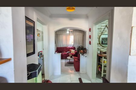 Casa à venda com 60m², 2 quartos e sem vaga Casa à venda com 60m², 2 quartos e sem vagaCorredor