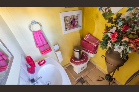 Casa à venda com 60m², 2 quartos e sem vaga Casa à venda com 60m², 2 quartos e sem vagaBanheiro 2