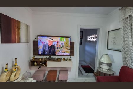 Casa à venda com 60m², 2 quartos e sem vaga Casa à venda com 60m², 2 quartos e sem vagaSala