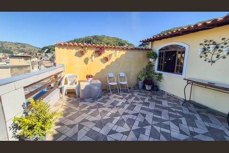 Casa à venda com 60m², 2 quartos e sem vaga Casa à venda com 60m², 2 quartos e sem vagaTerraço