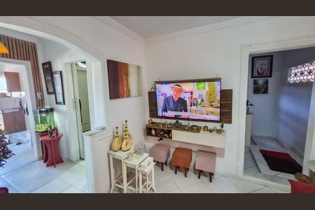 Casa à venda com 60m², 2 quartos e sem vaga Casa à venda com 60m², 2 quartos e sem vagaSala