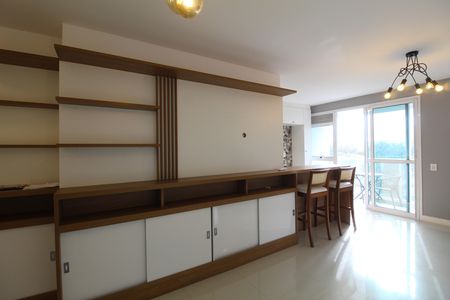 Apartamento à venda com 80m², 2 quartos e 1 vagaSala
