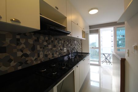 Apartamento à venda com 80m², 2 quartos e 1 vagaCozinha e Área de Serviço