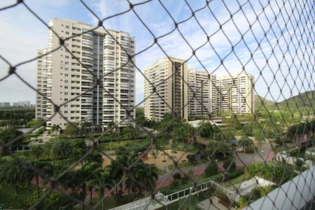 Apartamento à venda com 80m², 2 quartos e 1 vagaQuarto 2 - Vista