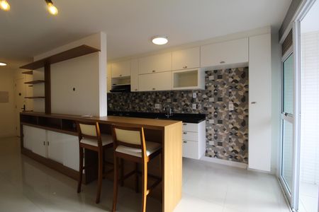 Apartamento à venda com 80m², 2 quartos e 1 vagaCozinha e Área de Serviço