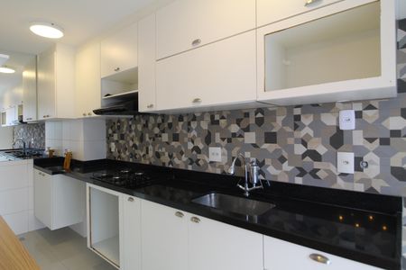 Apartamento à venda com 80m², 2 quartos e 1 vagaCozinha e Área de Serviço