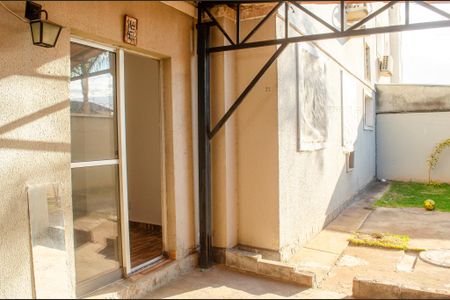 Apartamento para alugar com 2 quartos, 47m² em Setor Negrão de Lima, Goiânia