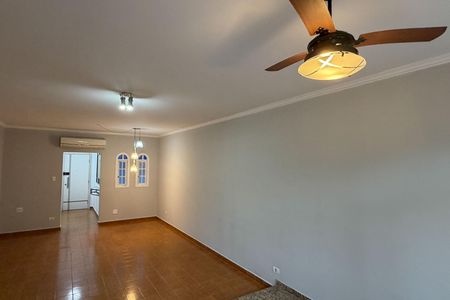 Sala de apartamento para alugar com 3 quartos, 110m² em Embaré, Santos