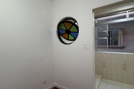 Quarto de Serviço de apartamento para alugar com 3 quartos, 110m² em Embaré, Santos