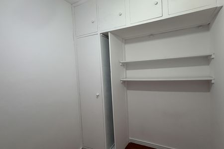 Apartamento para alugar com 110m², 3 quartos e 1 vaga Apartamento para alugar com 110m², 3 quartos e 1 vagaQuarto de Serviço