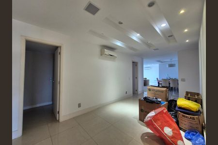 Apartamento para alugar com 289m², 4 quartos e 4 vagas