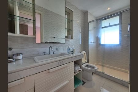 Apartamento para alugar com 289m², 4 quartos e 4 vagas