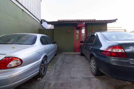 Garagem de casa à venda com 2 quartos, 375m² em Caxingui, São Paulo