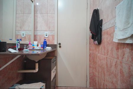 Casa para alugar com 130m², 3 quartos e 3 vagasBanheiro 2