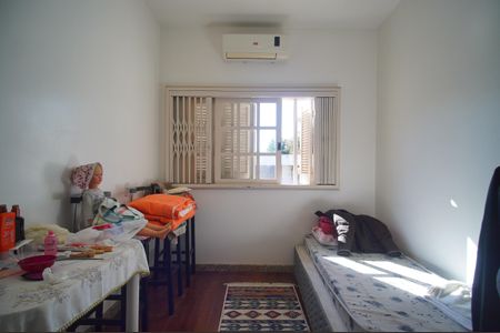 Casa para alugar com 130m², 3 quartos e 3 vagasQuarto 2