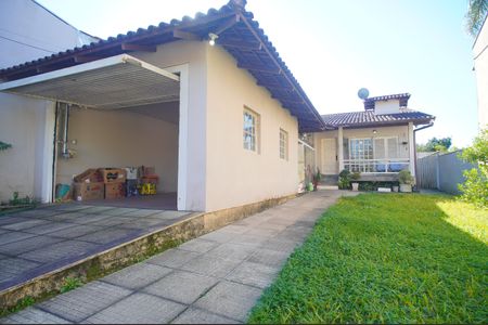 Casa para alugar com 130m², 3 quartos e 3 vagasQuintal