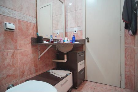 Casa para alugar com 130m², 3 quartos e 3 vagasBanheiro 2
