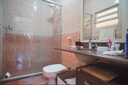 Casa para alugar com 130m², 3 quartos e 3 vagasBanheiro 2