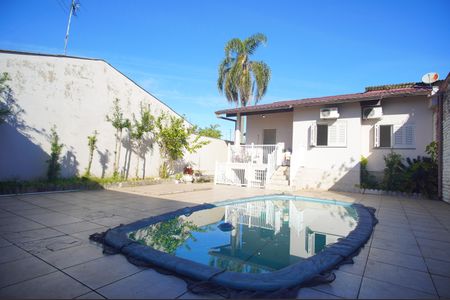 Casa para alugar com 130m², 3 quartos e 3 vagasPiscina