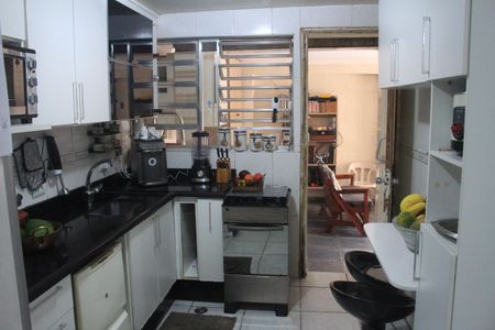 Casa para alugar com 137m², 3 quartos e 3 vagasCozinha 1