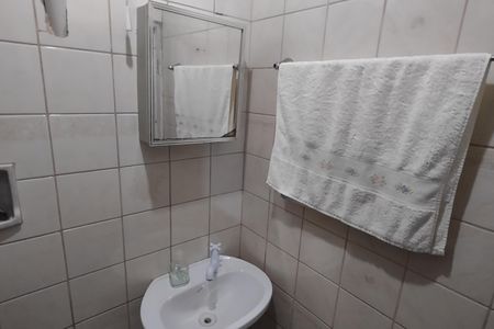 Casa para alugar com 137m², 3 quartos e 3 vagas Casa para alugar com 137m², 3 quartos e 3 vagasBanheiro 2