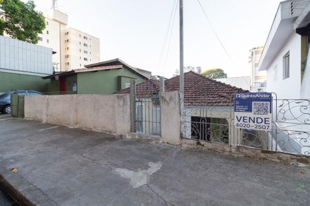 Fachada de casa à venda com 3 quartos, 140m² em Caxingui, São Paulo