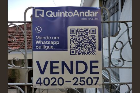 Placa do QuintoAndar código WYDL-272 de casa à venda com 3 quartos, 140m² em Caxingui, São Paulo