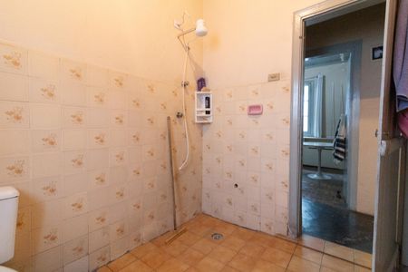 Banheiro de casa à venda com 3 quartos, 140m² em Caxingui, São Paulo
