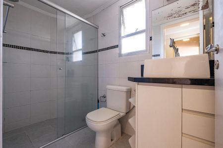 Suíte de apartamento para alugar com 2 quartos, 64m² em Alto de Pinheiros, São Paulo