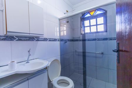 Casa para alugar com 54m², 2 quartos e 1 vaga Casa para alugar com 54m², 2 quartos e 1 vagaBanheiro