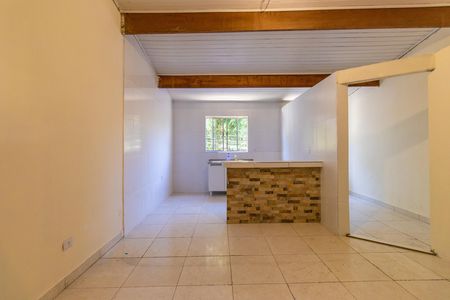 Casa para alugar com 54m², 2 quartos e 1 vaga Casa para alugar com 54m², 2 quartos e 1 vagaSala