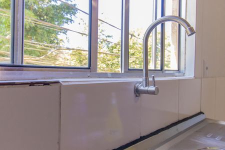 Casa para alugar com 54m², 2 quartos e 1 vaga Casa para alugar com 54m², 2 quartos e 1 vagaCozinha - Torneira