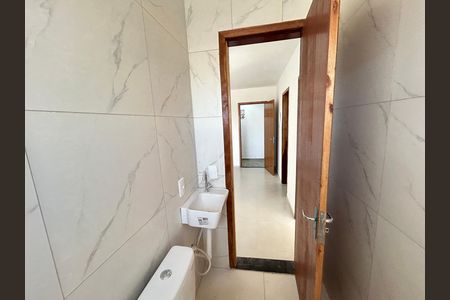 Banheiro de apartamento para alugar com 2 quartos, 50m² em Quintino Bocaiúva, Rio de Janeiro