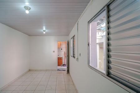 Quarto da edícula de casa para alugar com 2 quartos, 140m² em Parque Continental, São Paulo