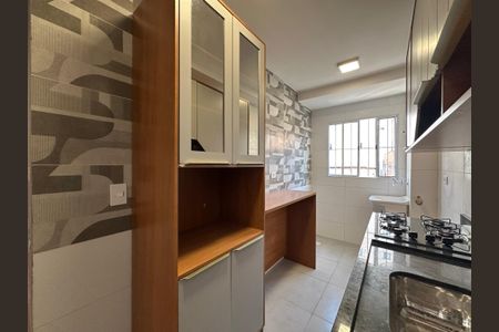 Cozinha de casa de condomínio para alugar com 1 quarto, 24m² em Sacomã, São Paulo