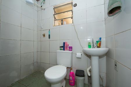 Casa à venda com 150m², 2 quartos e 1 vaga Casa à venda com 150m², 2 quartos e 1 vagaBanheiro