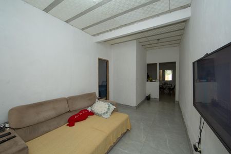 Casa à venda com 150m², 2 quartos e 1 vaga Casa à venda com 150m², 2 quartos e 1 vagaSala