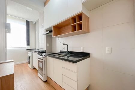 Apartamento para alugar com 48m², 2 quartos e 1 vaga Apartamento para alugar com 48m², 2 quartos e 1 vagaCozinha e Área de Serviço