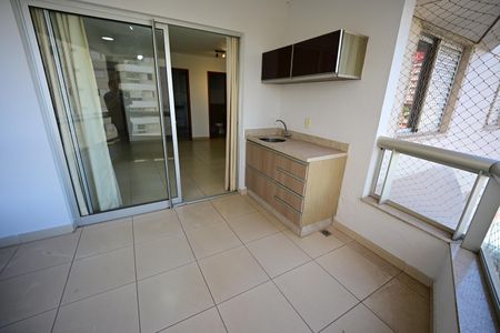 Apartamento à venda com 81m², 3 quartos e sem vaga